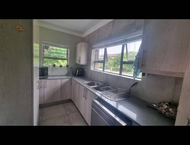 4 BEDROOM HOUSE FOR SALE IN GROOT BRAKRIVIER CENTRAL